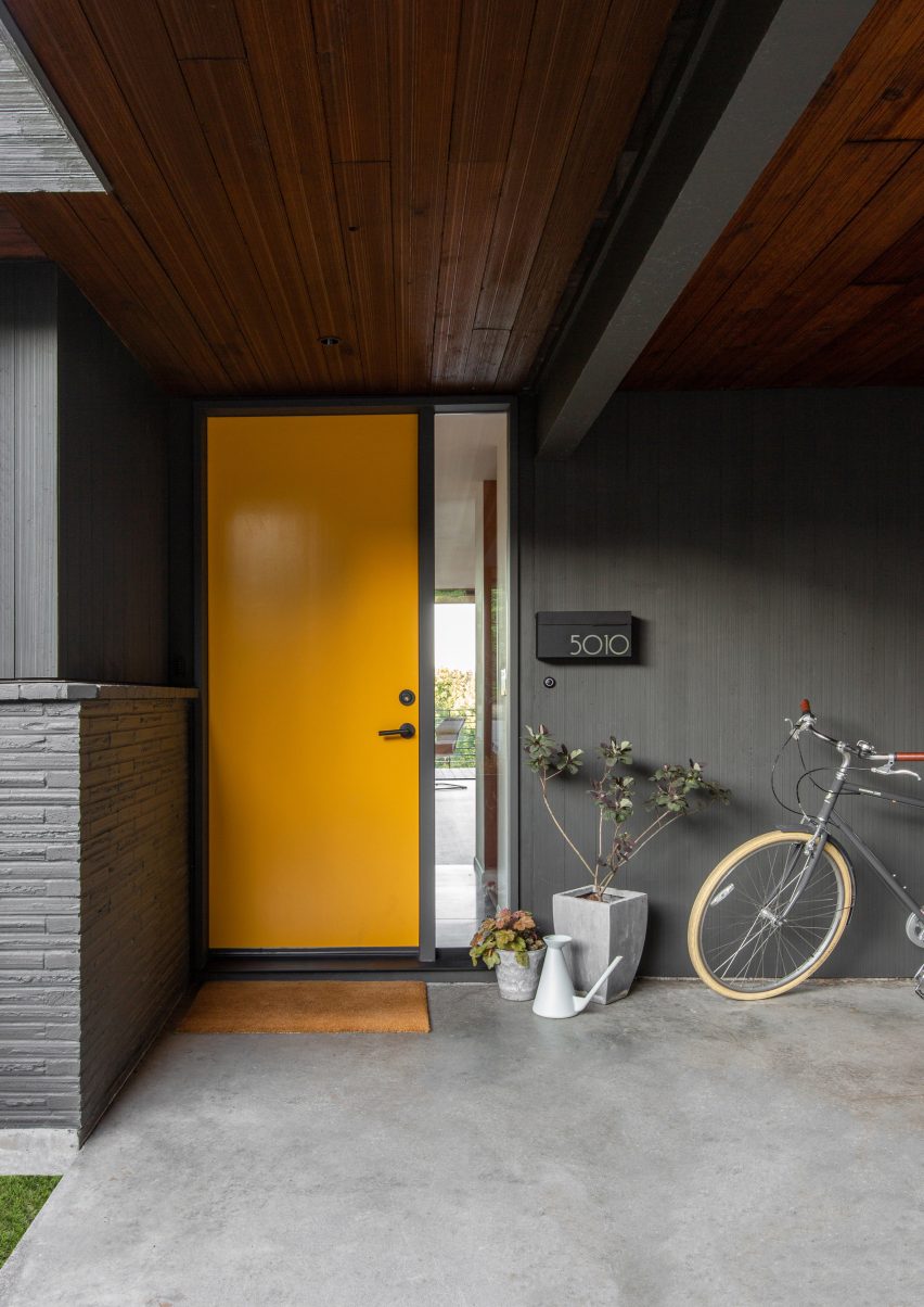 Irwin Caplan’s Laurelhurst House by SHED