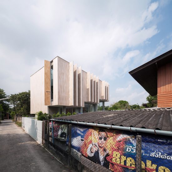JB House by IDIN Architects