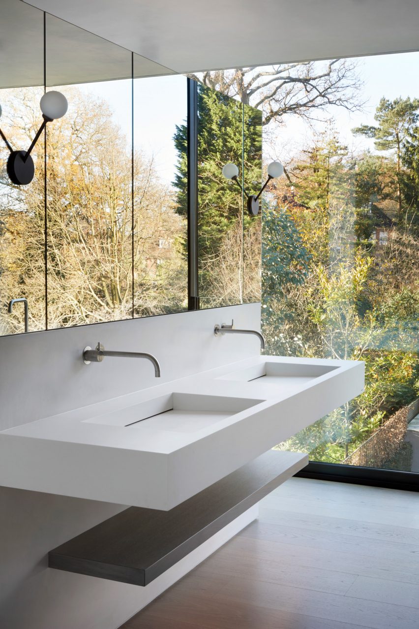 Kenwood Lee House by Cousins & Cousins (RIBA house of the year longslist)
