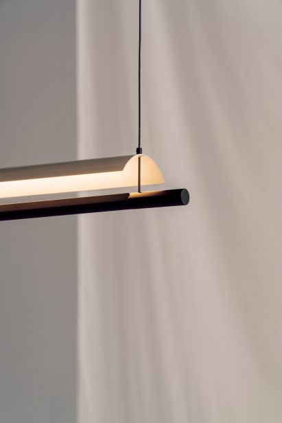 Antoni Arola lights pendant lamp with single LED strip for Santa & Cole