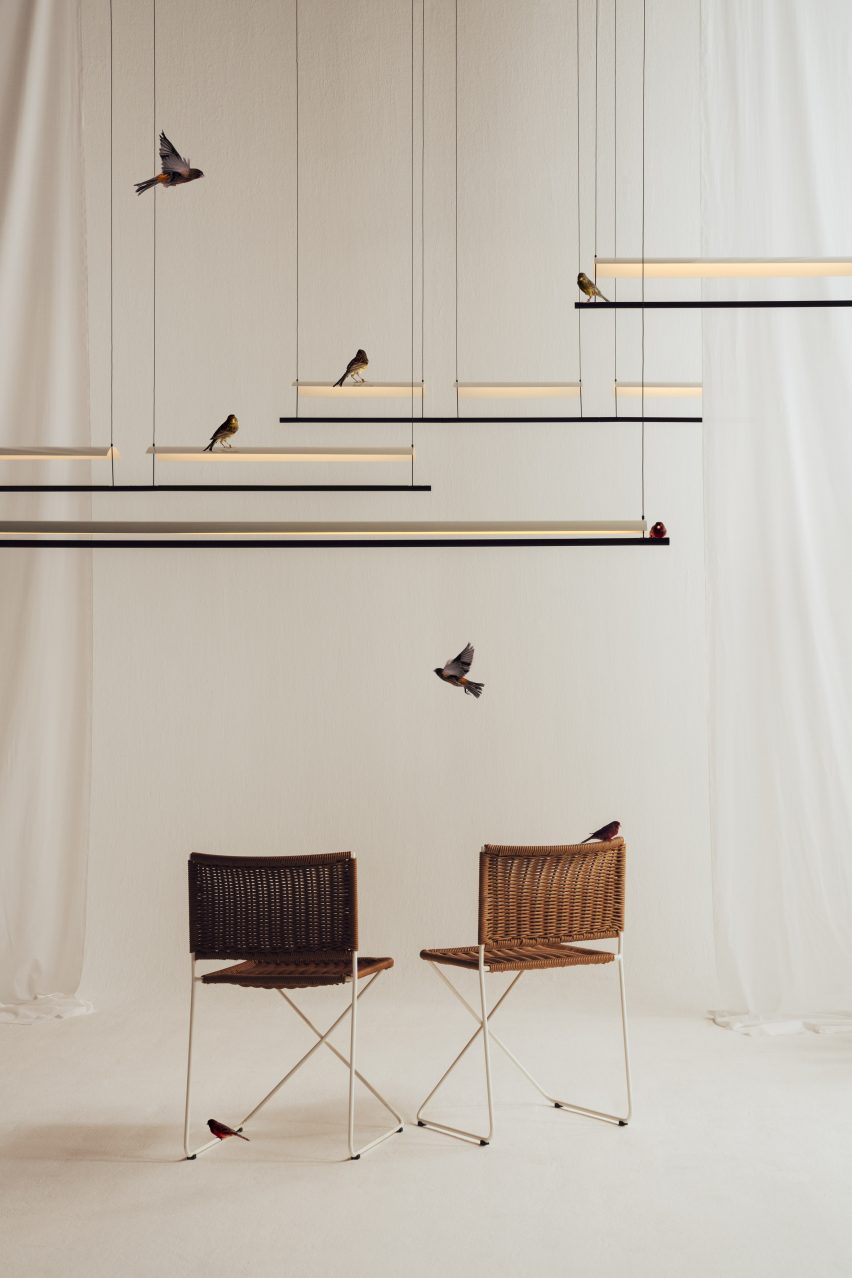 Antoni Arola lights pendant lamp with single LED strip for Santa & Cole