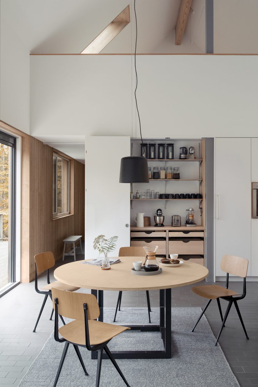 Mount Tobias house by IDS/R ArchitectureMount Tobias house by IDS/R Architecture