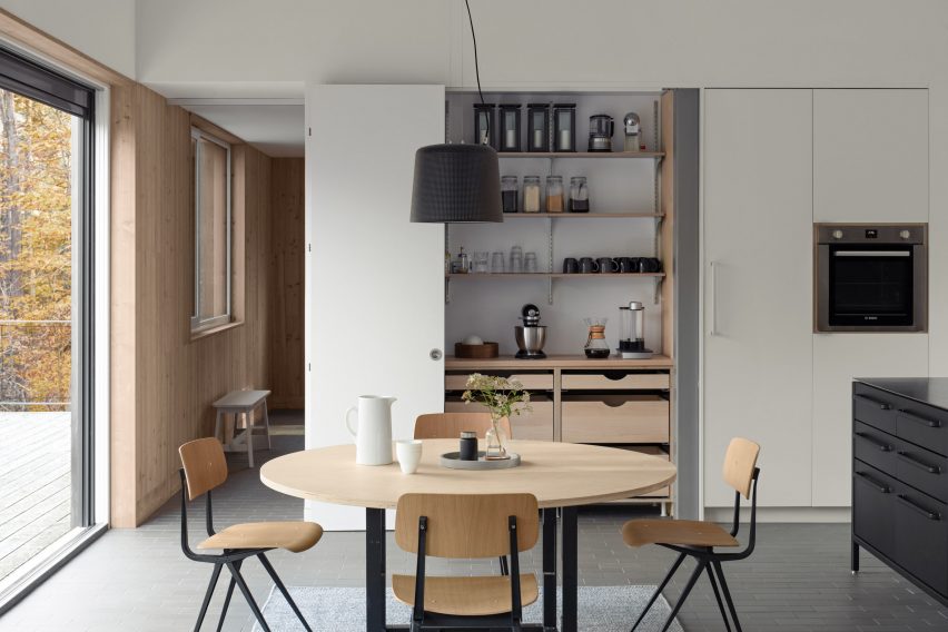 Mount Tobias house by IDS/R ArchitectureMount Tobias house by IDS/R Architecture