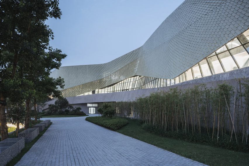 Ningbo Urban Planning Exhibition Center in China by Playze & Schmidhuber