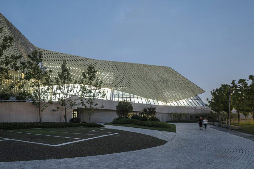 Ningbo Urban Planning Exhibition Center in China by Playze & Schmidhuber