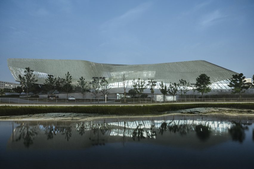 Ningbo Urban Planning Exhibition Center in China by Playze & Schmidhuber