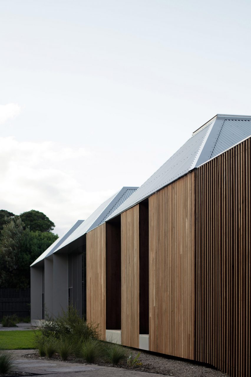 Point Lonsdale House by Edition Office