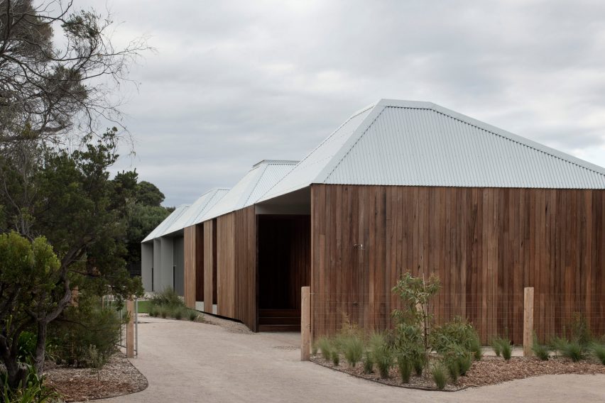 Point Lonsdale House by Edition Office
