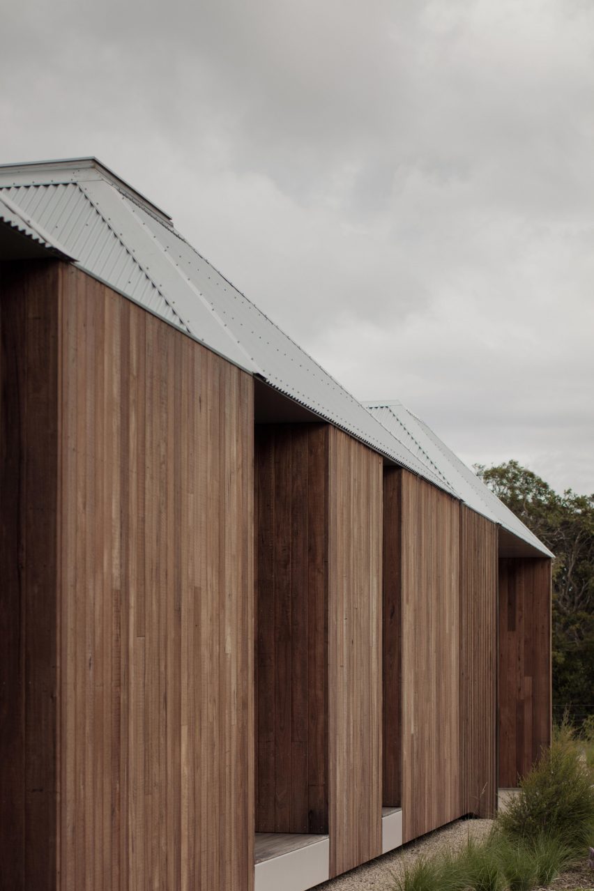 Point Lonsdale House by Edition Office