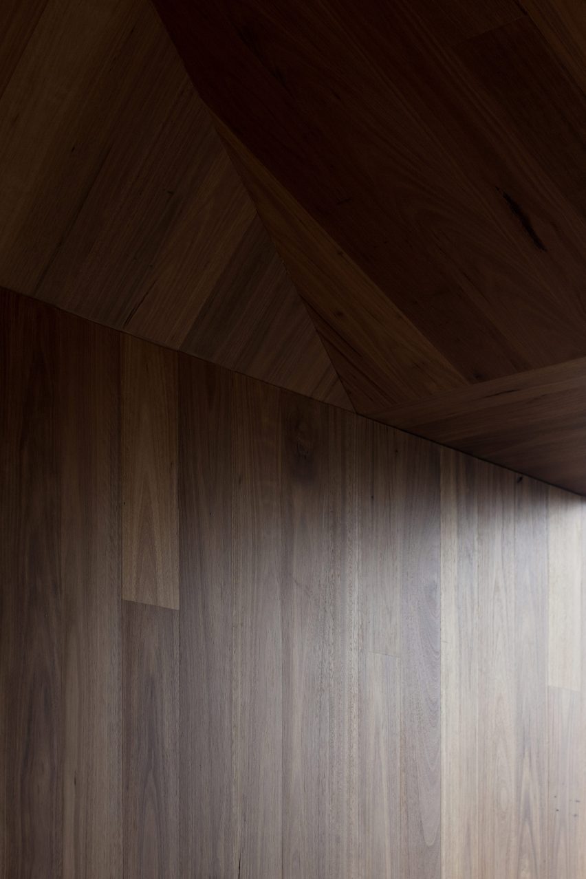 Point Lonsdale House by Edition Office