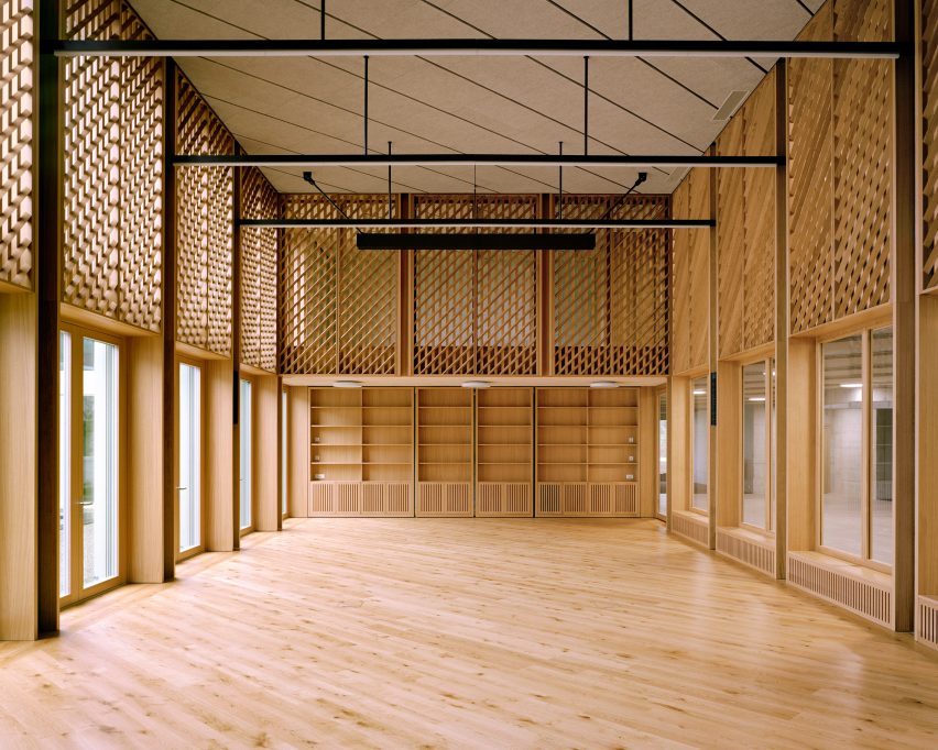 Secondary School Romanshorn by Bak Gordon Arquitectos