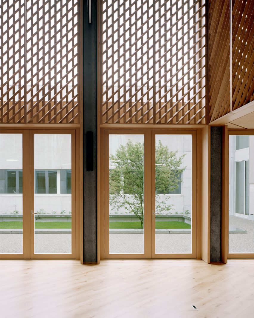 Secondary School Romanshorn by Bak Gordon Arquitectos