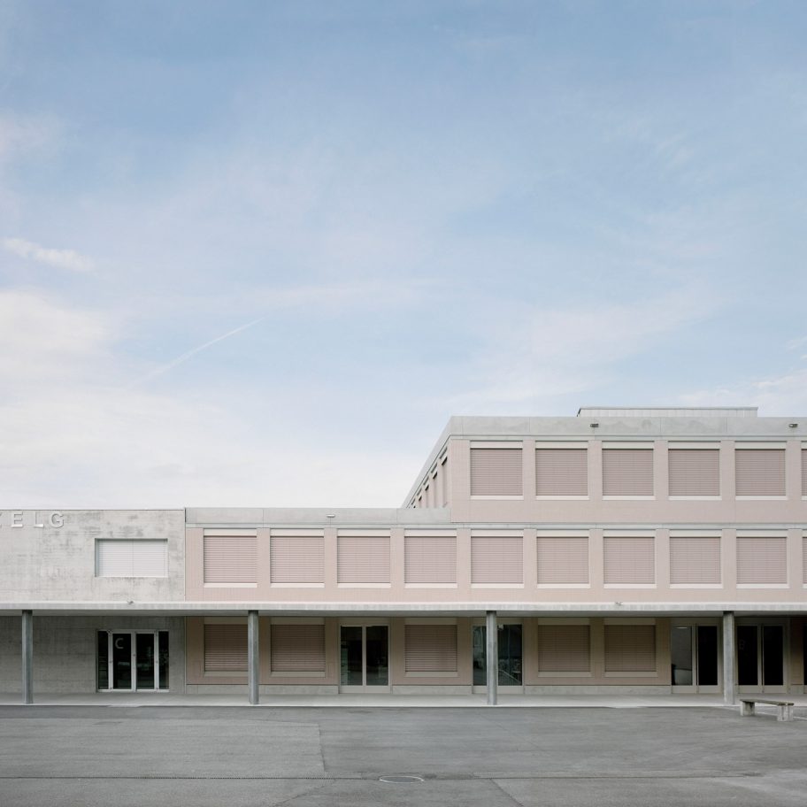 Secondary School Romanshorn by Bak Gordon Arquitectos