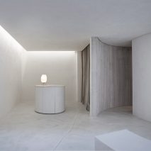 Selo Shoe Store by MNMA