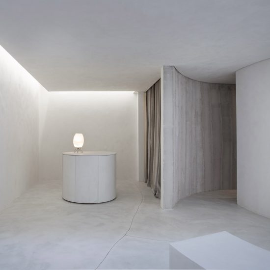 Selo Shoe Store by MNMA