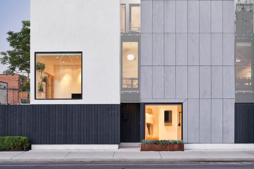 SemiSemi House by Peter McNeil and Clarissa Nam COMN Architects