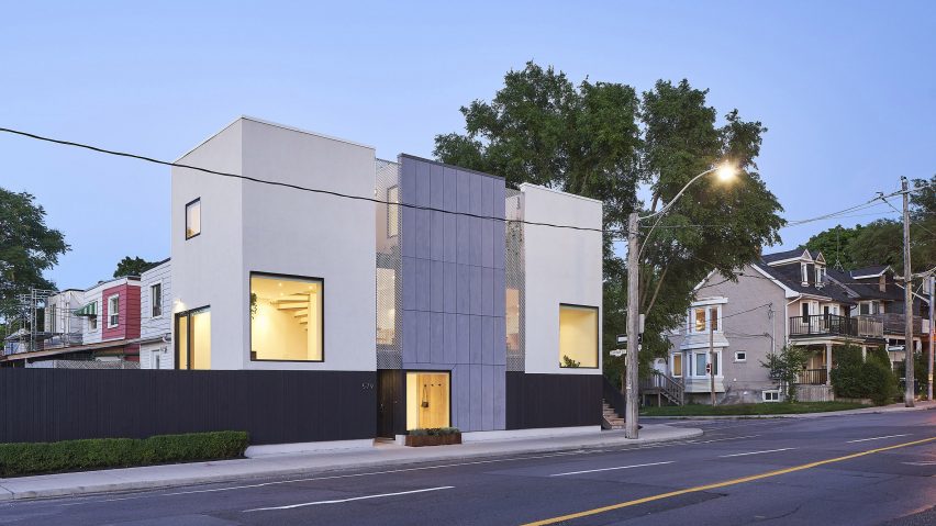 SemiSemi House by Peter McNeil and Clarissa Nam COMN Architects