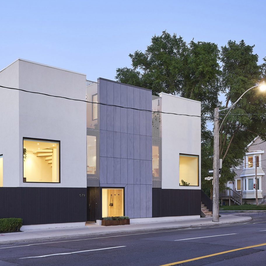 SemiSemi House by Peter McNeil and Clarissa Nam COMN Architects