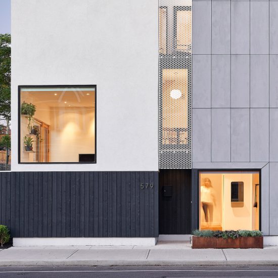 SemiSemi House by Peter McNeil and Clarissa Nam COMN Architects