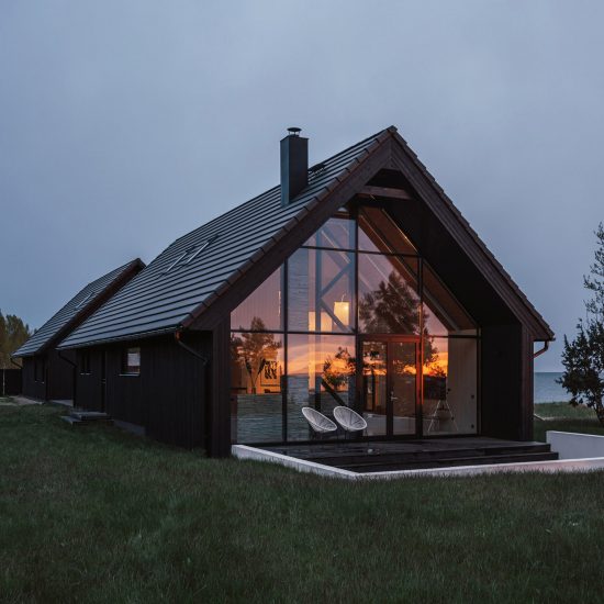 Summer house by Hanna Karits