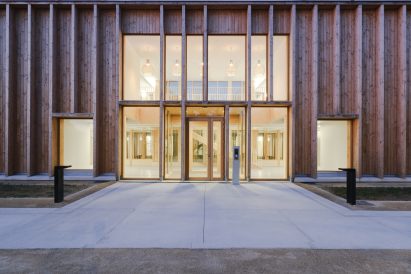 Taverny Medical Centre by MAAJ Architectes