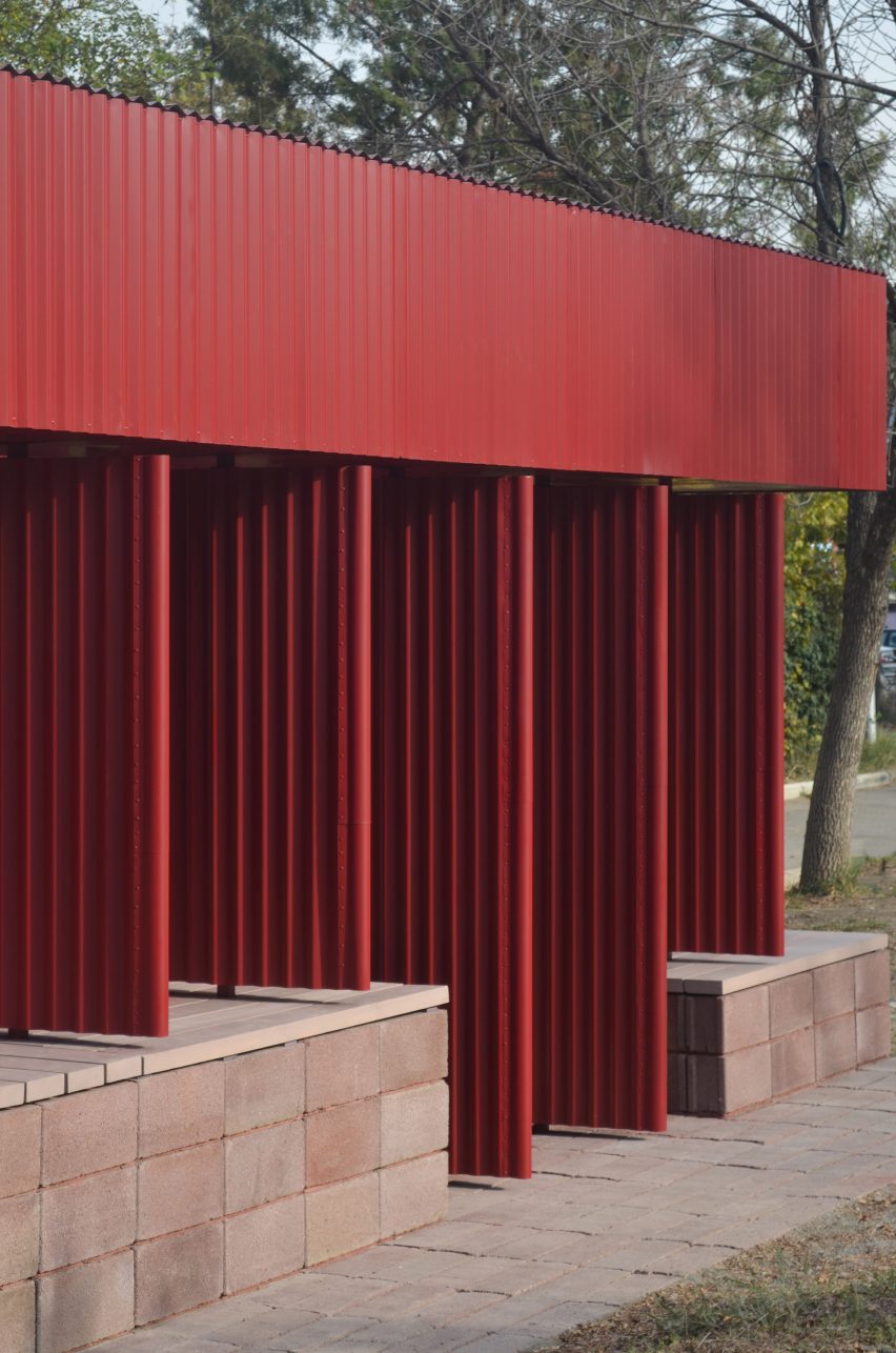 8-23-VI Pavilion by Medium