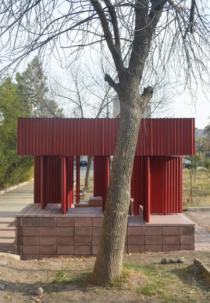 8-23-VI Pavilion by Medium