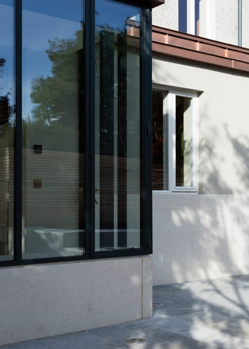 The Glass Ribbon by Scullion Architects