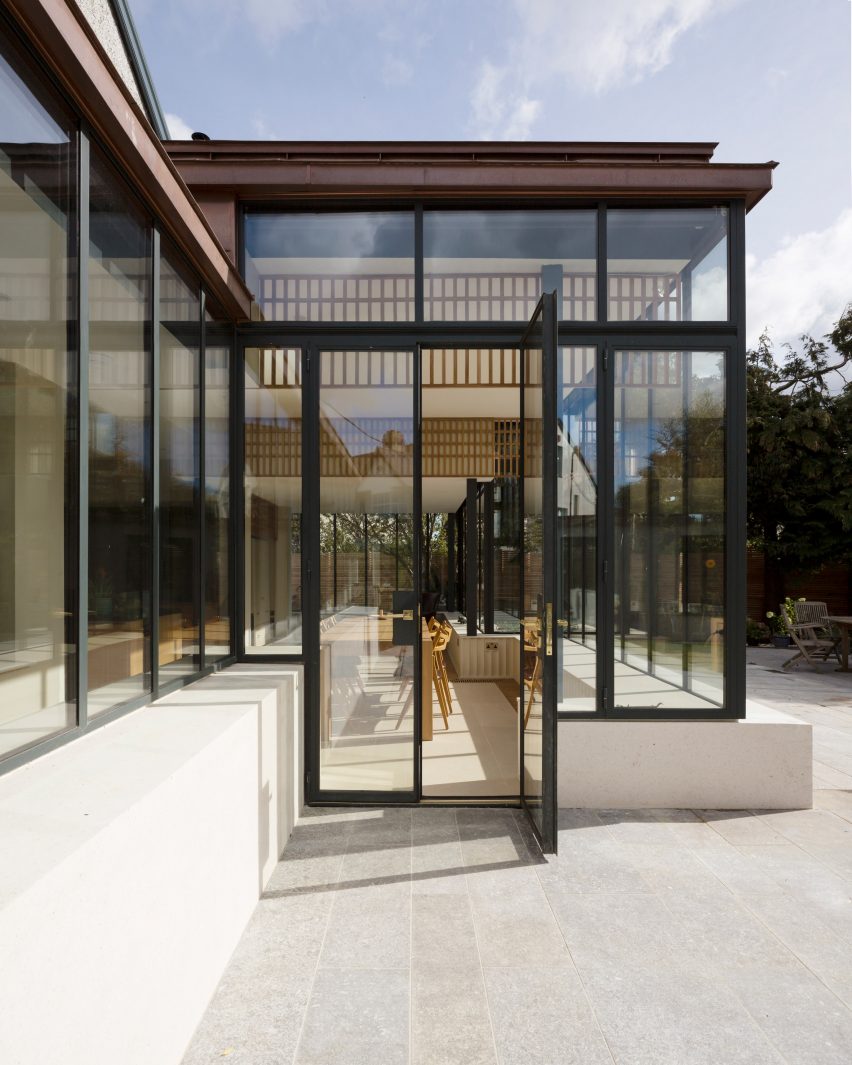 The Glass Ribbon by Scullion Architects