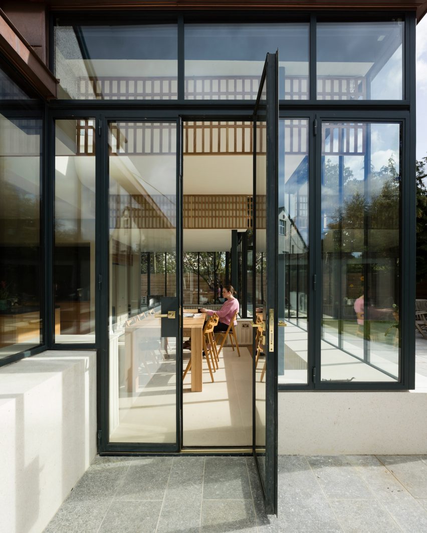 The Glass Ribbon by Scullion Architects