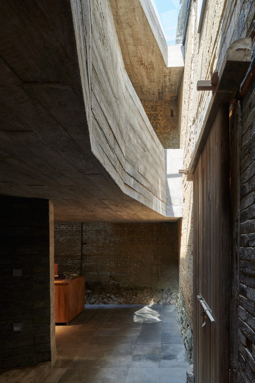 Xiadi Paddy Field Bookstore of Librairie Avant-Garde by TAO