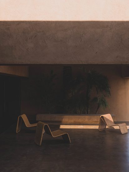 Villa RA by MORQ