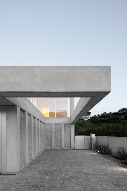 Concrete Villa Comano by DF-DC
