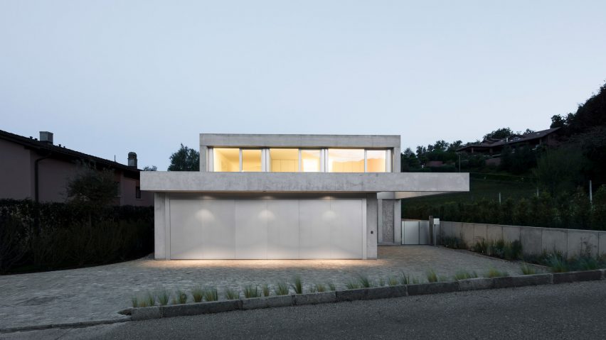 Concrete Villa Comano by DF-DC