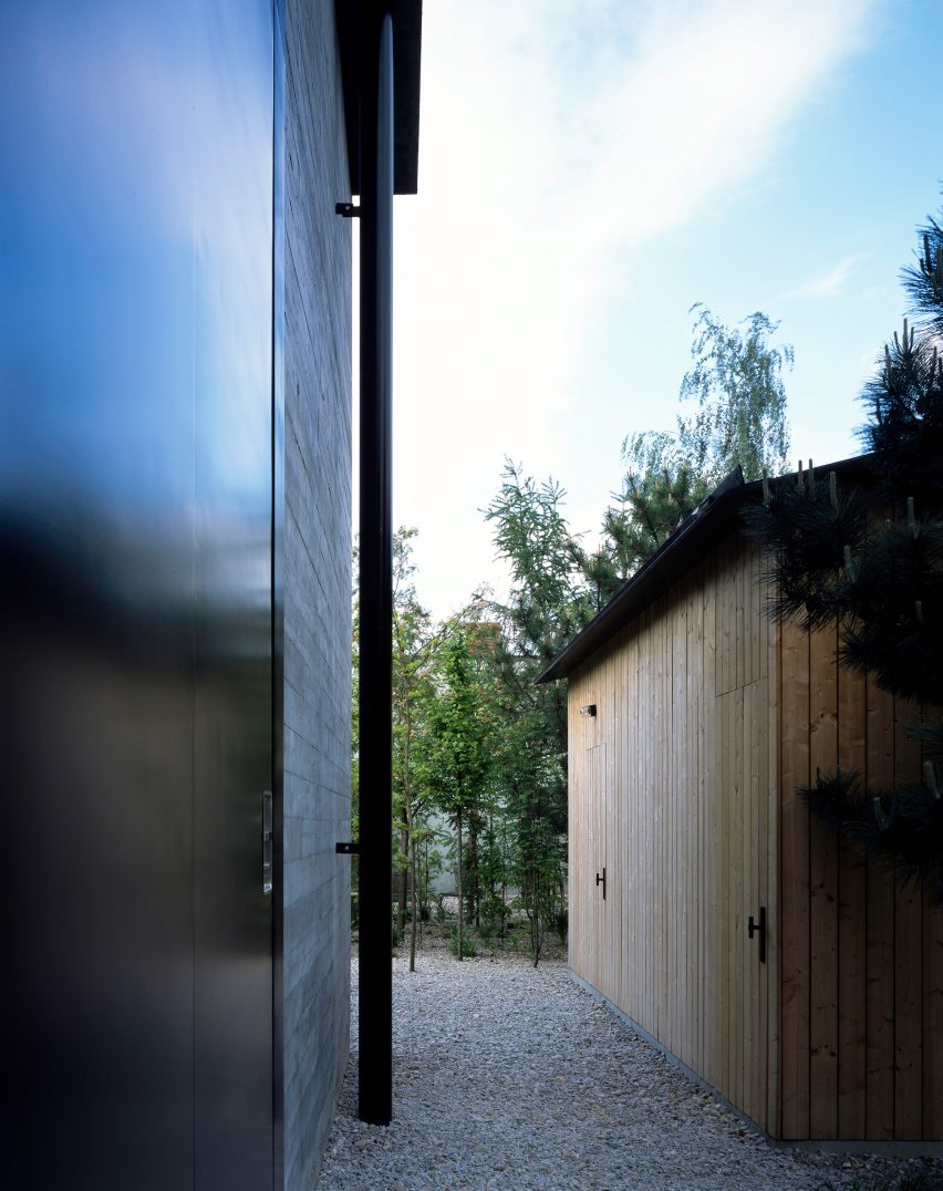 Atelier Monika Sosnowska by Architecture Club shed