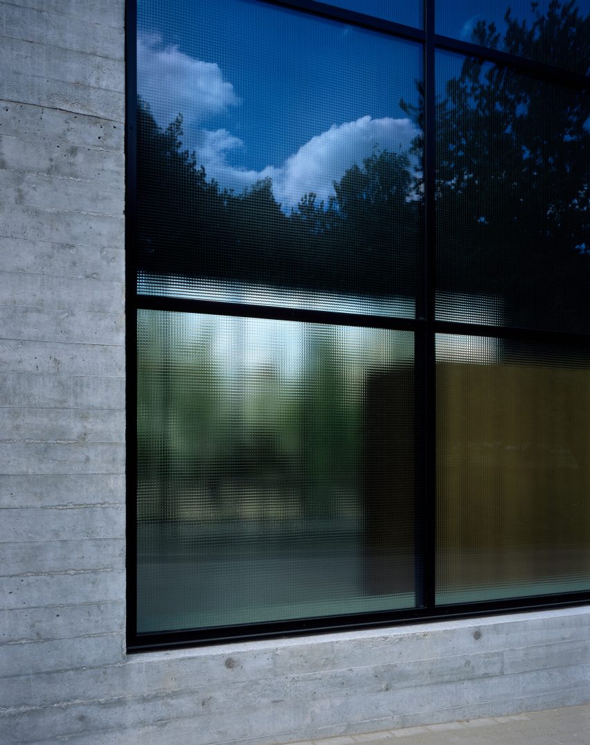 Atelier Monika Sosnowska by Architecture Club south elevation
