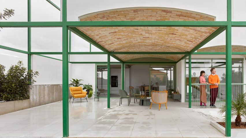 Brick Vault House by Space Popular in Spain