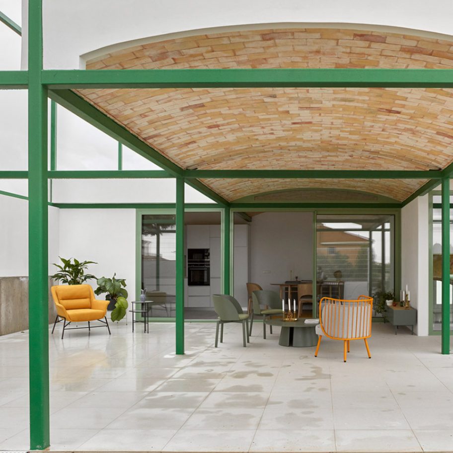 Brick Vault House by Space Popular in Spain