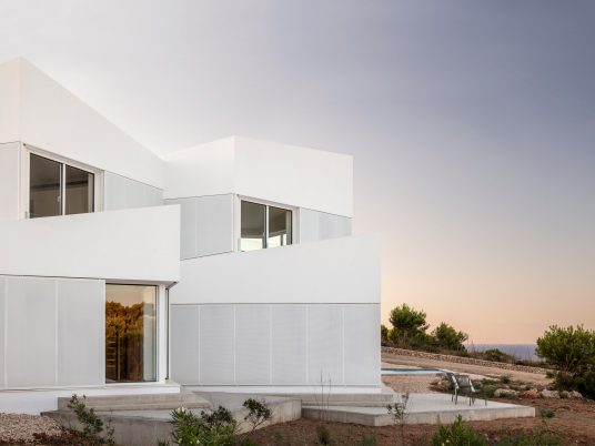 Bridge House by Nomo Studio
