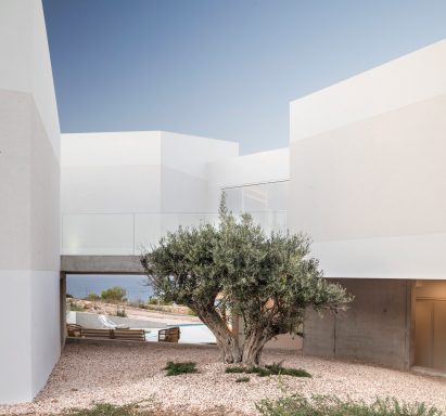 Bridge House by Nomo Studio