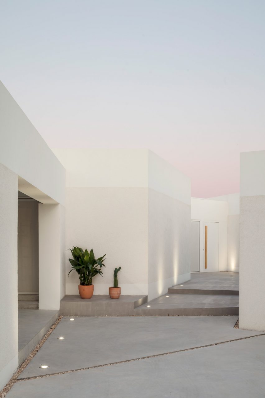 Bridge House by Nomo Studio
