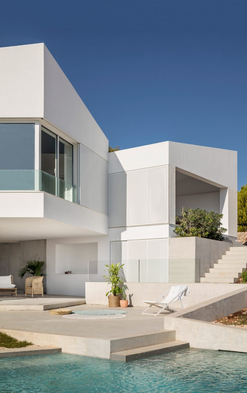 Bridge House by Nomo Studio