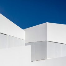 Bridge House by Nomo Studio
