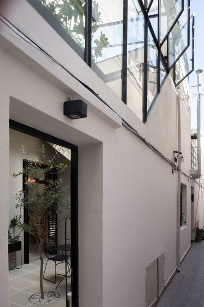 Casa Juramento by Hernan Landolfo