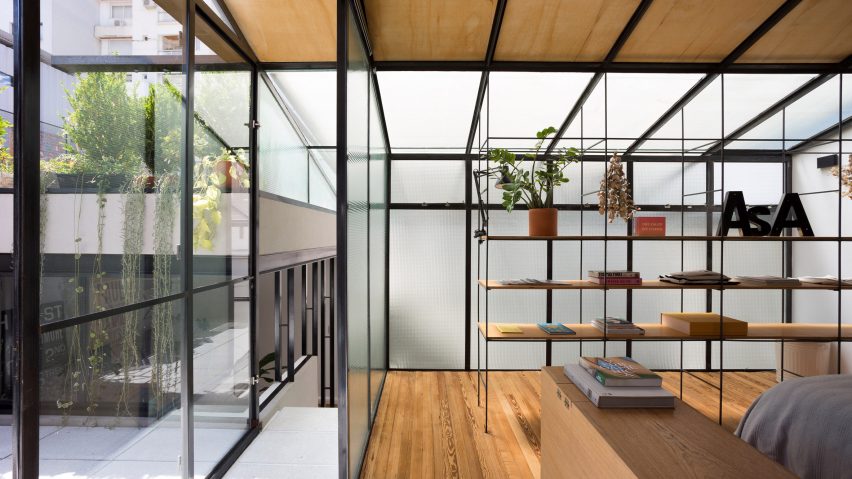 Casa Juramento by Hernan Landolfo