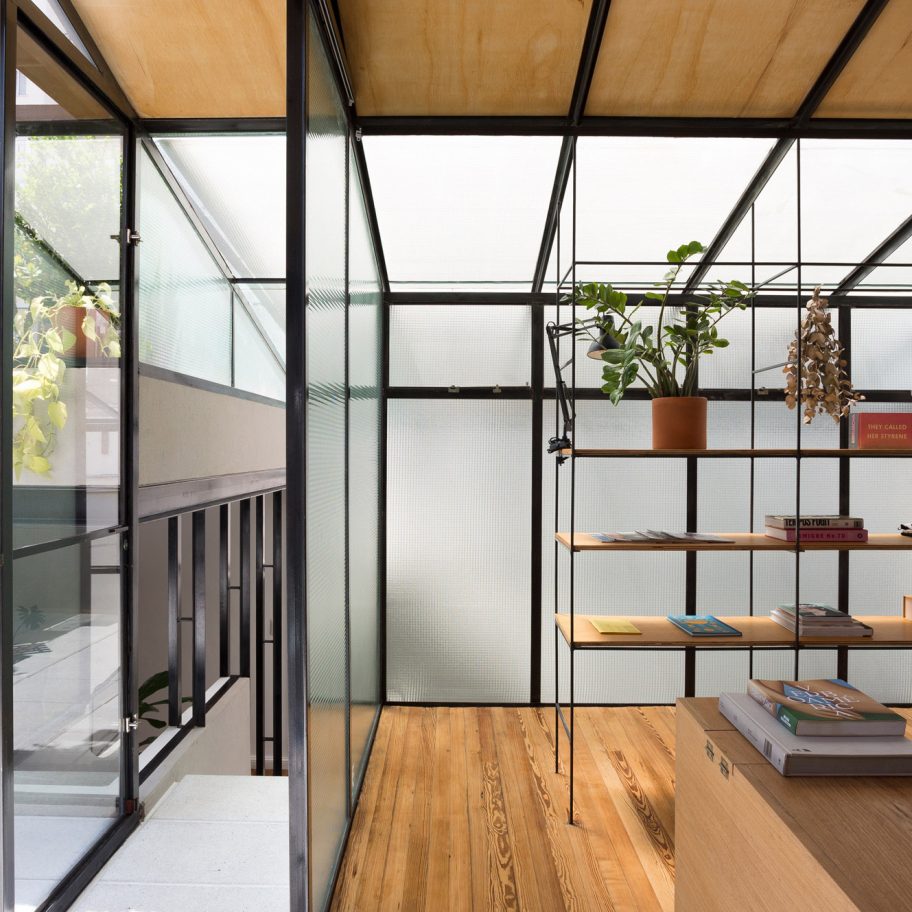 Casa Juramento by Hernan Landolfo