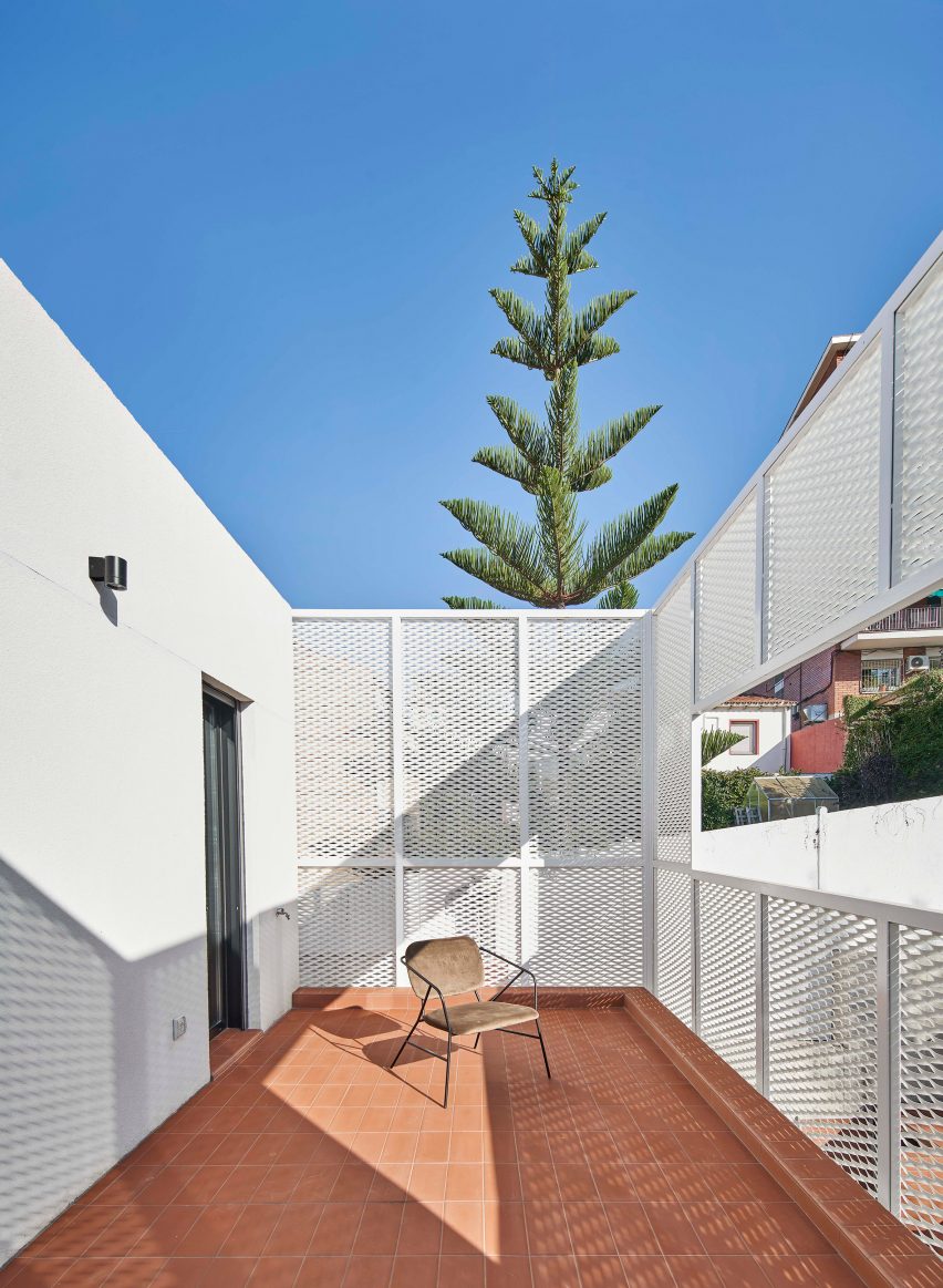 Family home by Bonba Studio