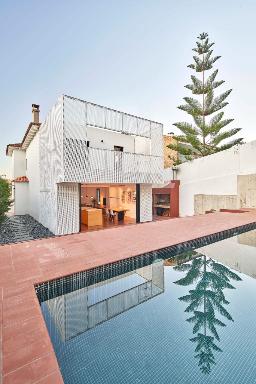 Family home by Bonba Studio