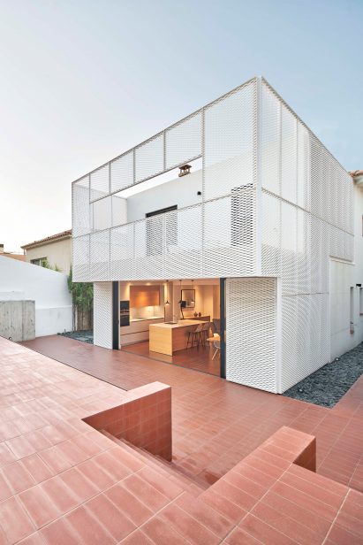 Family home by Bonba Studio