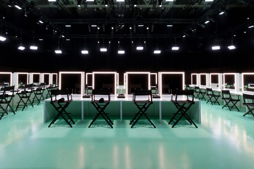 Alessandro Michele refocuses backstage prep as the main act for Gucci A/W 2020 show